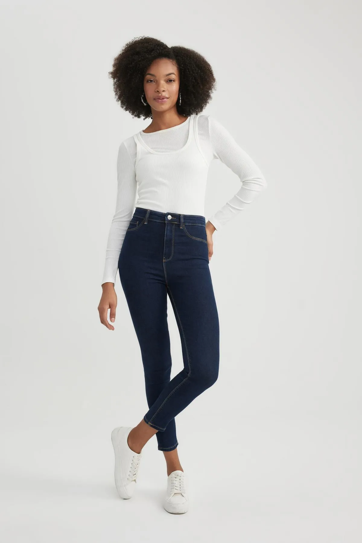 DeFacto  Jegging Jeanshose mit hoher Taille und Knöchellänge und schmalem Bein B7498ax24sp