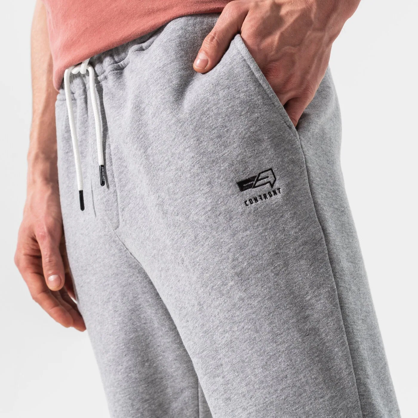 CONFRONT SHORTS ESSENTIAL Grau
