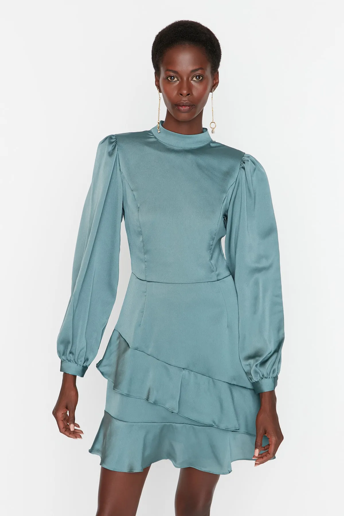 Trendyol Collection  Grünes Minikleid aus gewebtem Satin TWOAW21EL1891