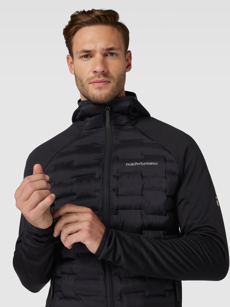 Steppjacke mit Kapuze Modell 'Argon' in schwarz