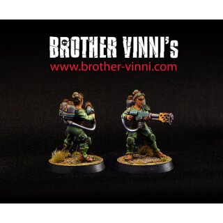 Female Flamethrower (28 mm)