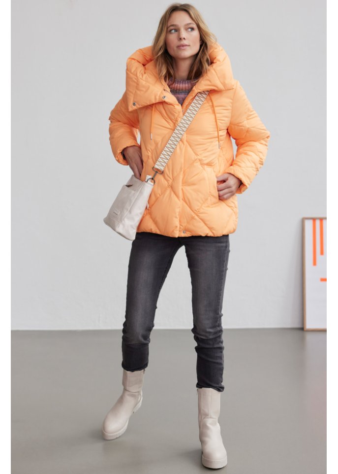 Steppjacke mit Kapuze