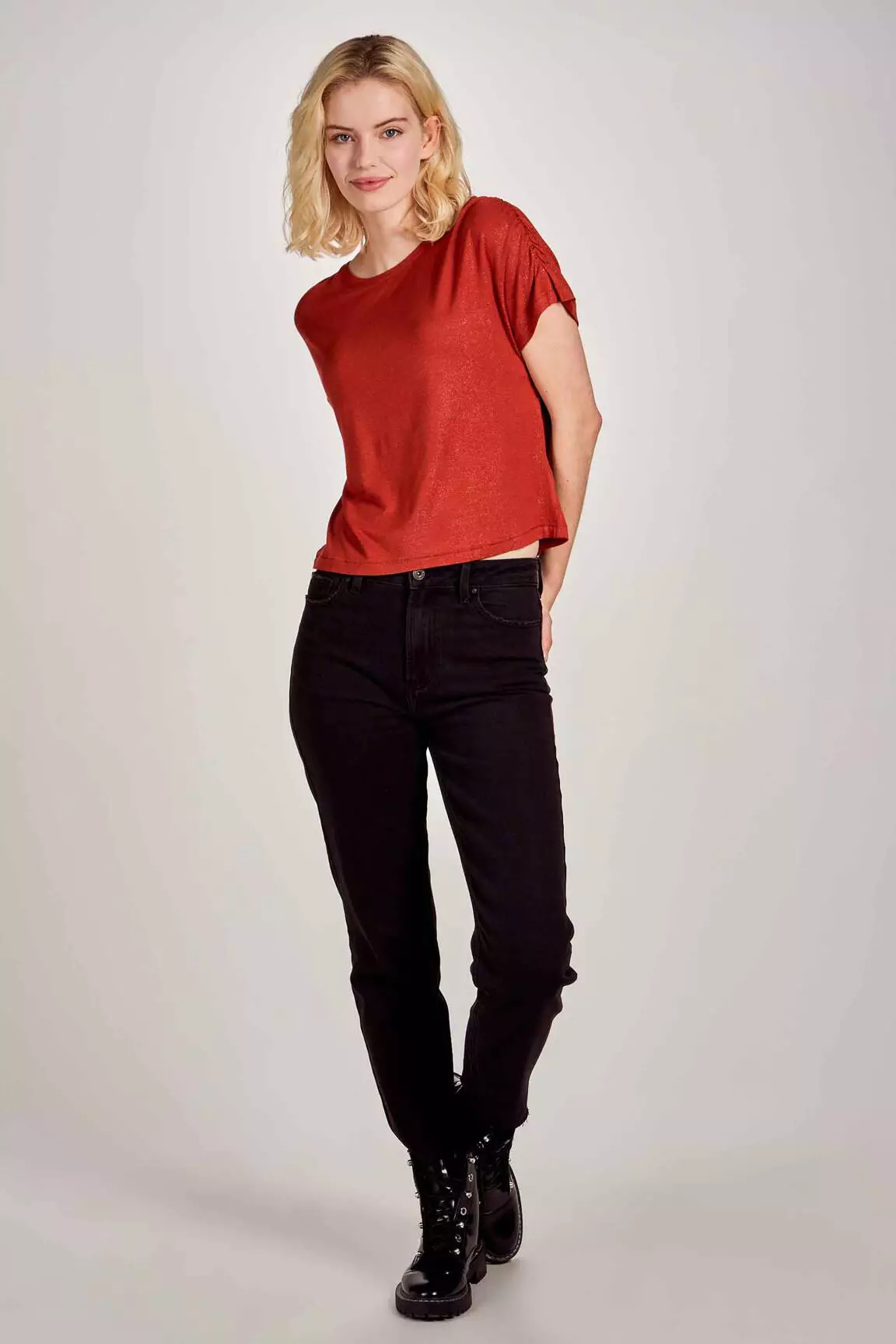 Only Tshirts Femme couleur rouge