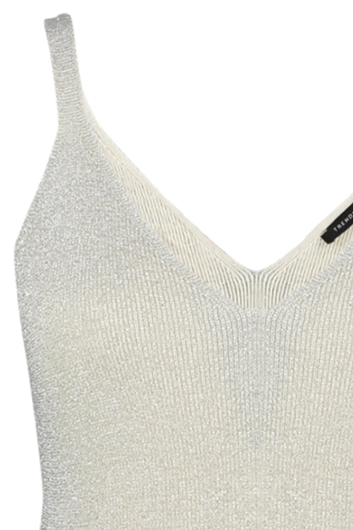Trendyol Curve  Graue Glitzerbluse aus feinem Strick mit Trägern TBSSS23AF00006