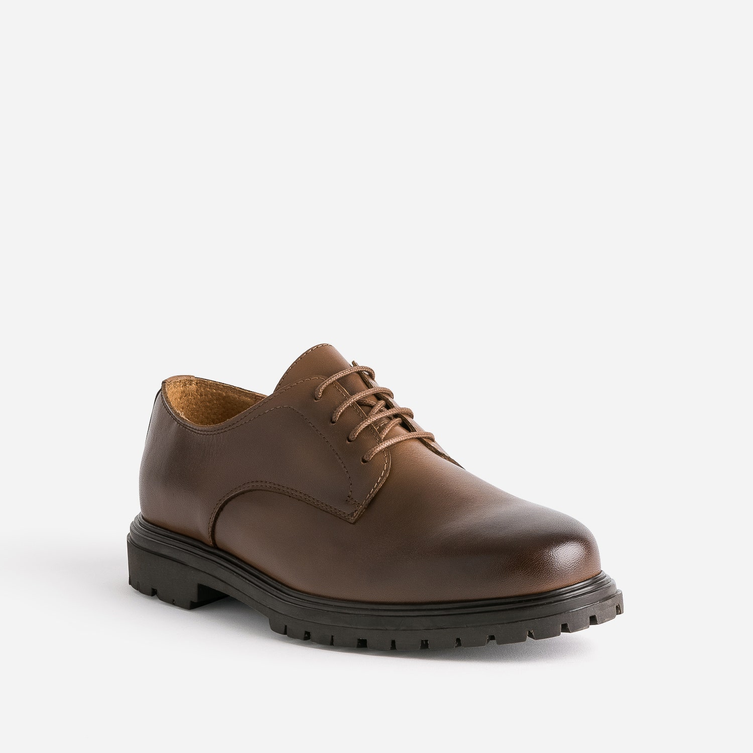 Derby cognac en cuir semelle crantée