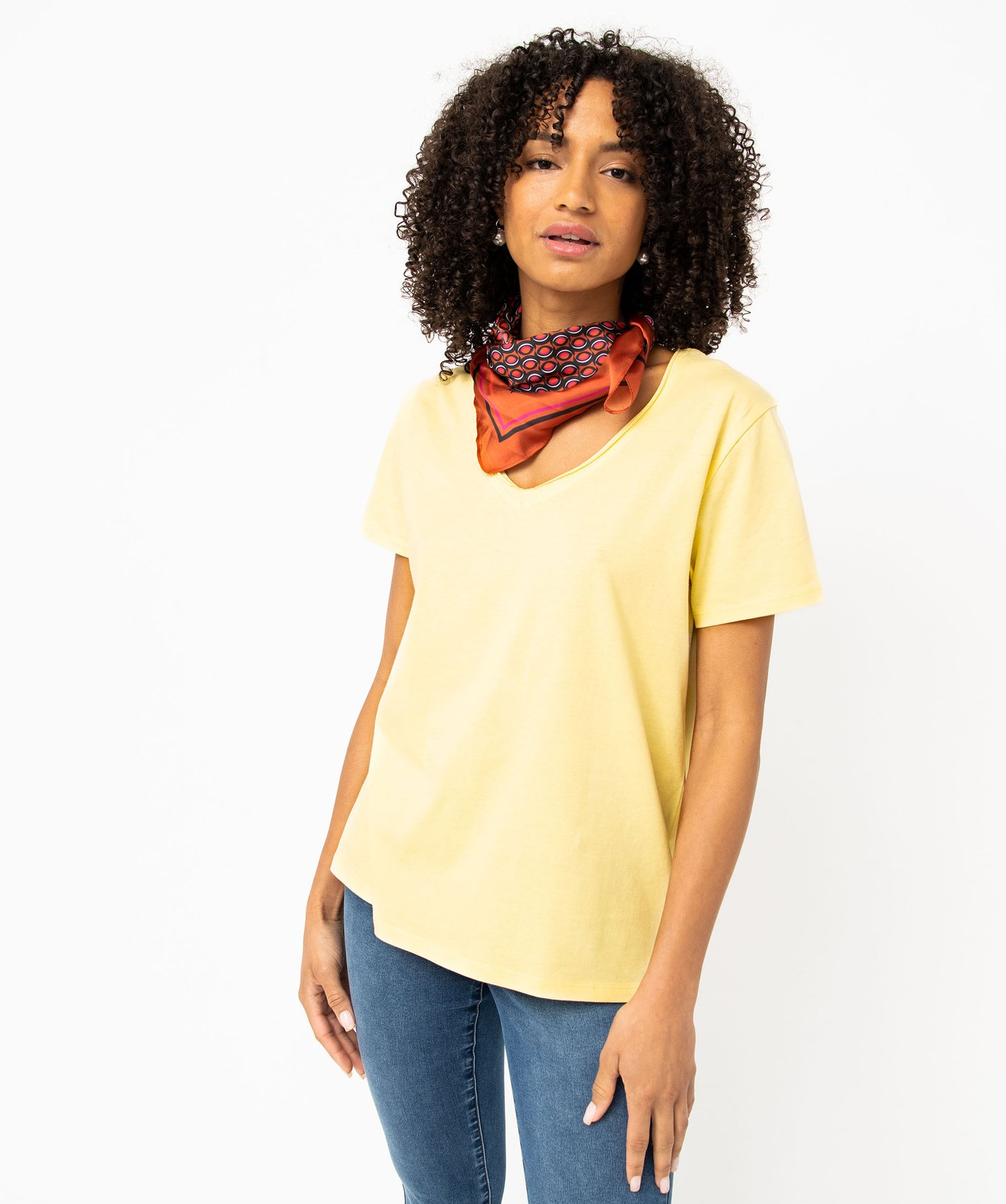 Tee-shirt femme à manches courtes avec col V roulotté jaune | GEMO