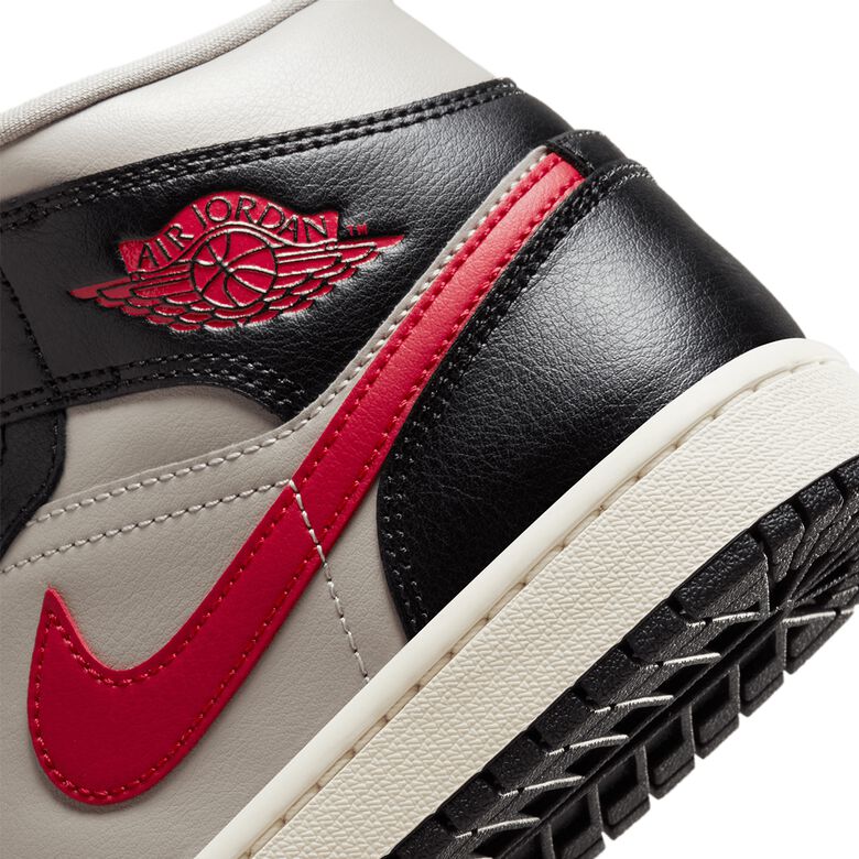 JORDAN Wmns Air Jordan 1 Mid 
