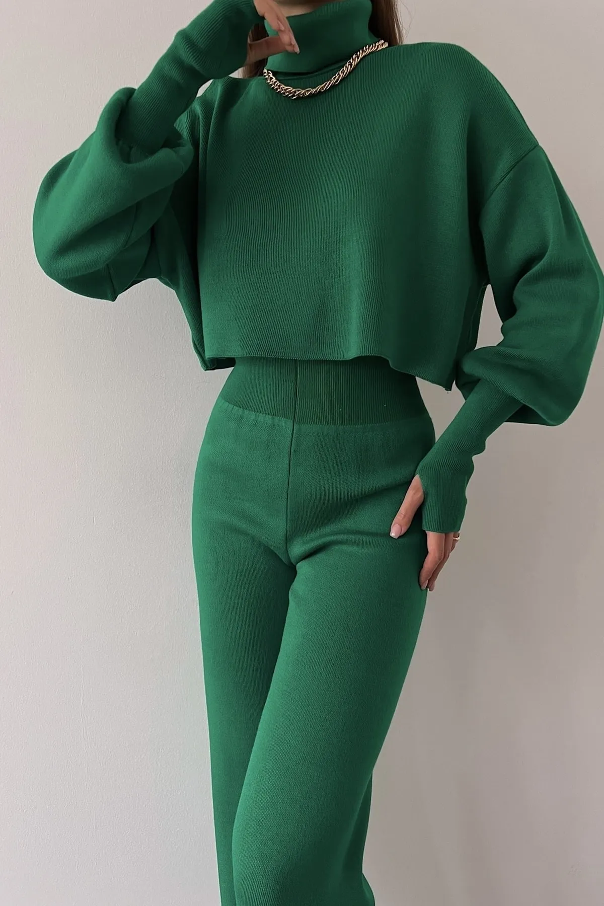 lovebox  Finger-Cut Grünes Strickoberteil und Strickhose mit hoher Taille Set 015