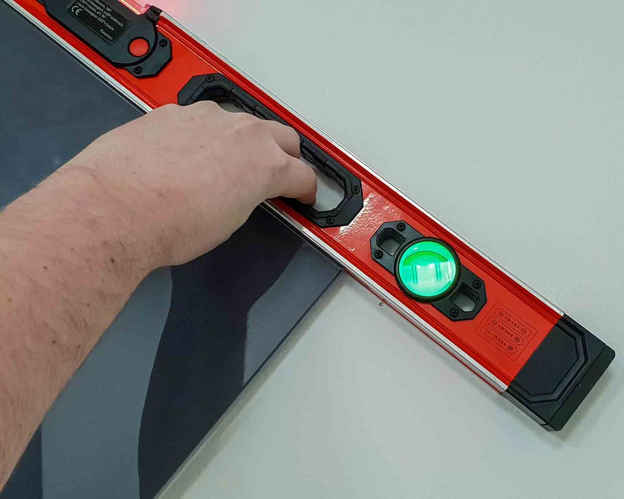 Heka Werkzeuge GmbH Magnetische LED Wasserwaage Opto 60 cm