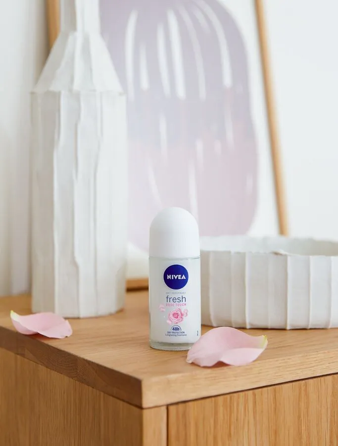 Nivea Deo Roll-On Ruža Dodir