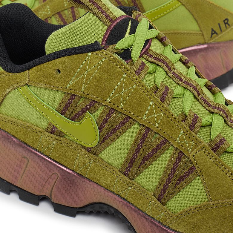 NIKE Air Humara 
