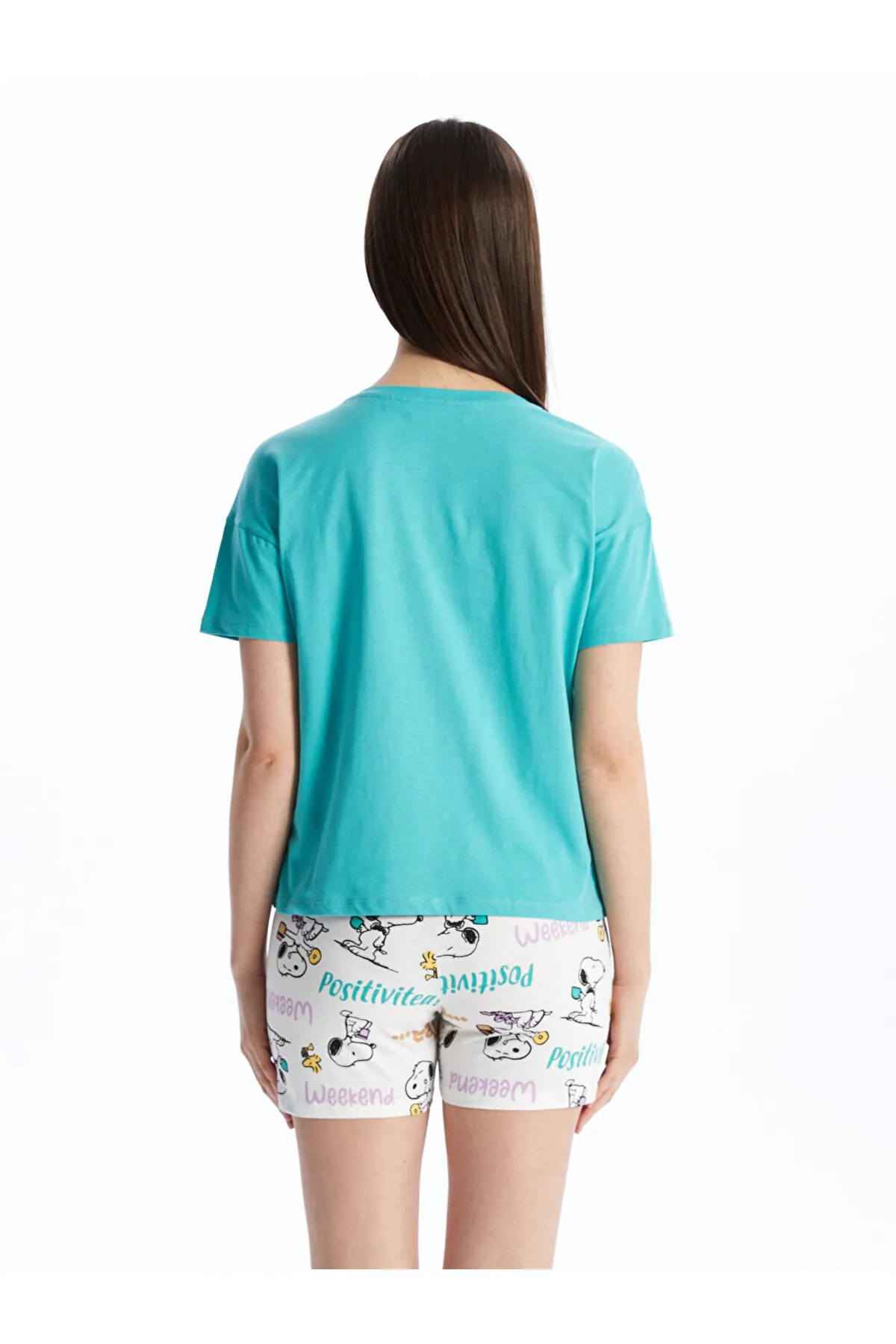 LC Waikiki  Kurzarm-Damenpyjama-Set mit Rundhalsausschnitt und Shorts, bedruckt mit Snoopy-Motiv