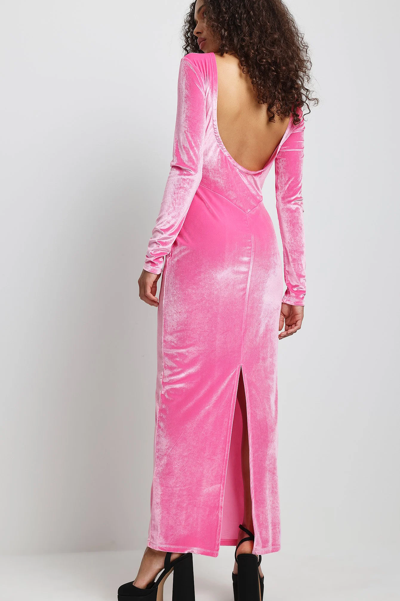 Maxikleid aus Samt mit Rundhalsausschnitt