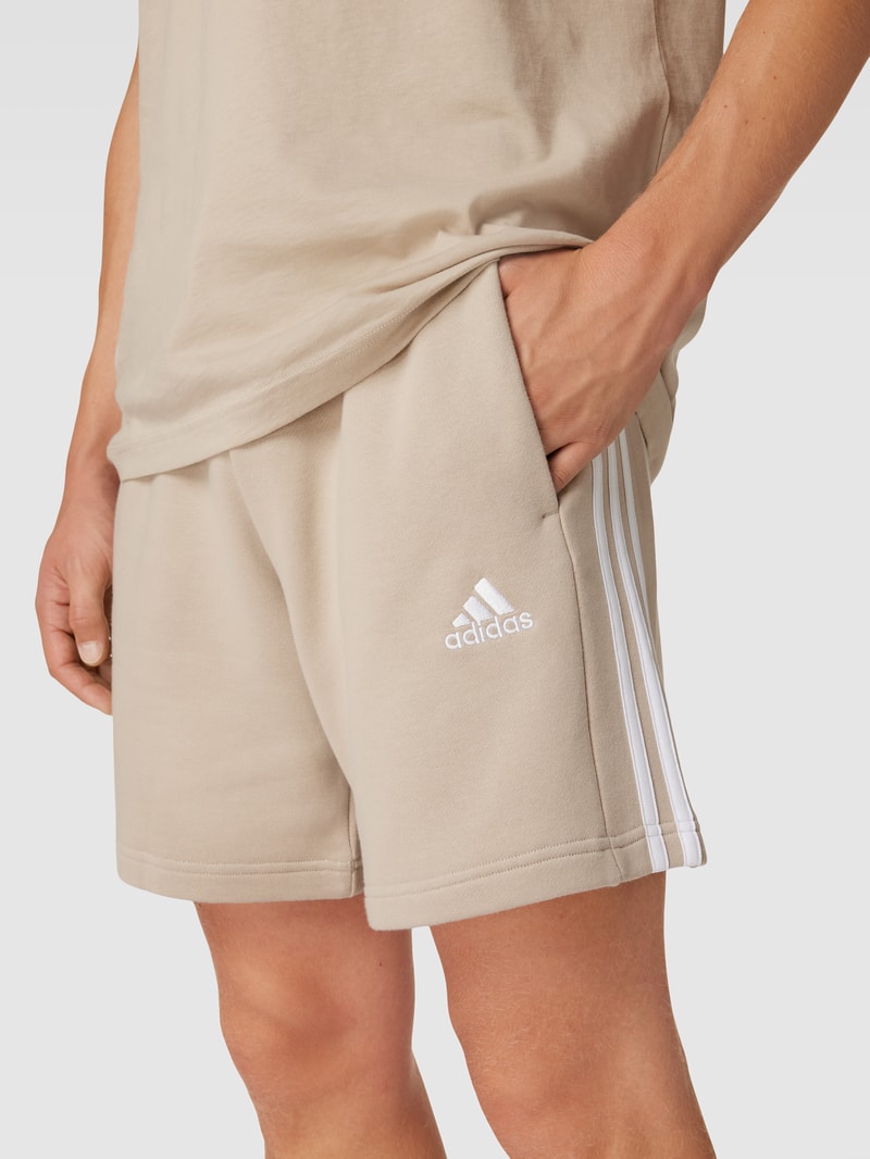 Shorts mit Galonstreifen in beige