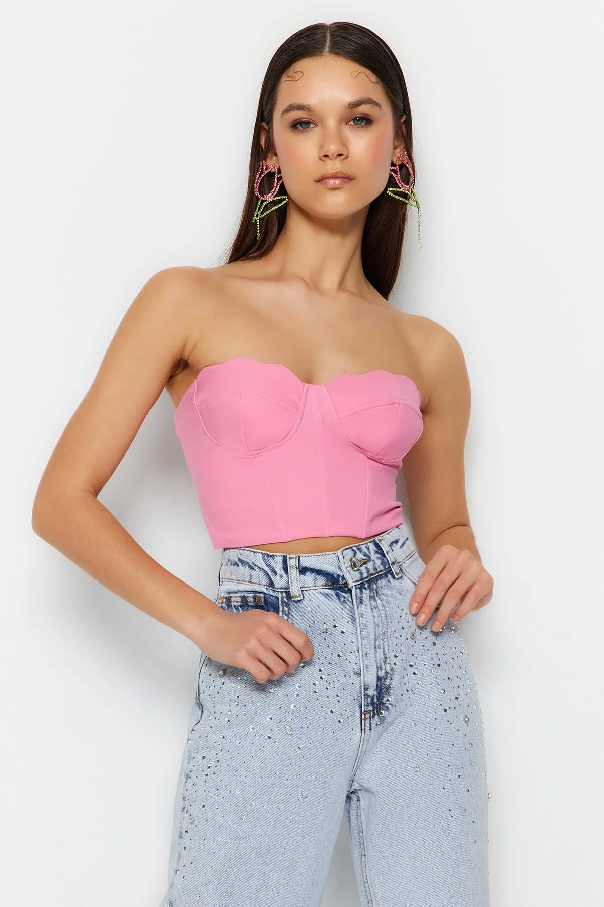 Trendyol Collection  Rosafarbenes Bustier mit Herzausschnitt TPRSS23BS00125