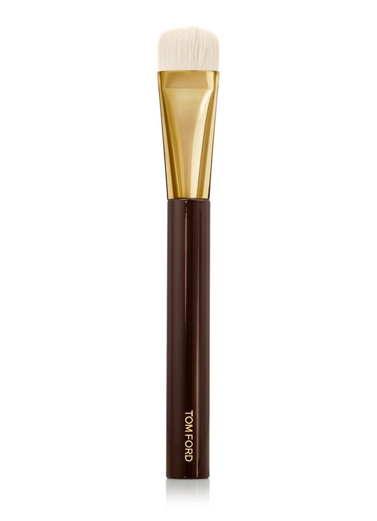 Pensulă de contur Tom Ford Shade and Illuminate 04