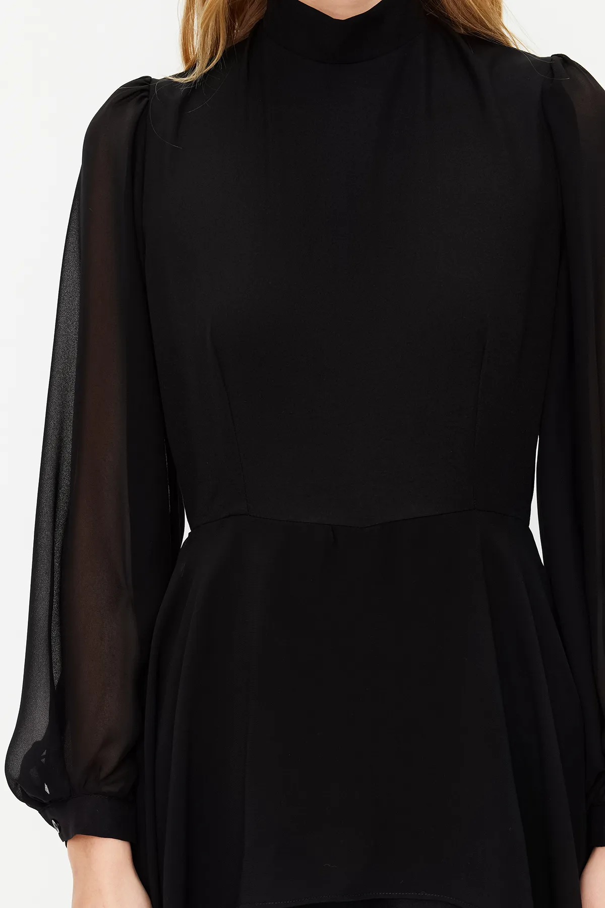 Trendyol Modest  Schwarzer Aerobin-Jumpsuit aus Chiffon-Gewebe TCTSS24TL00004