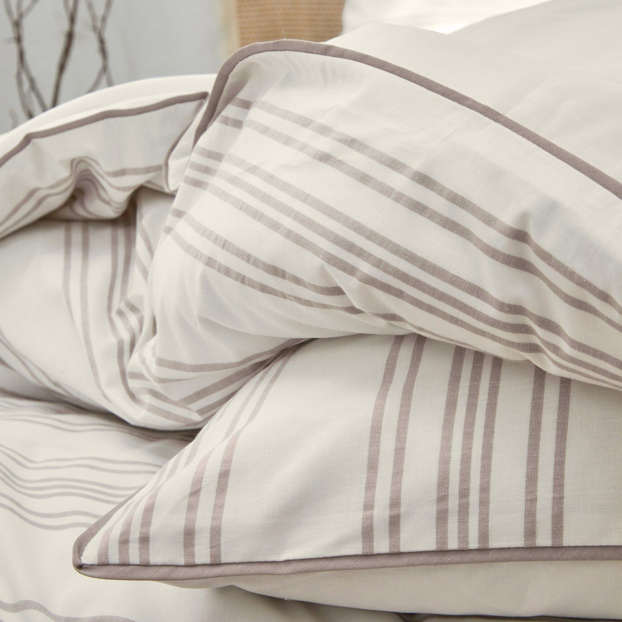 Linge de lit Eugénie rayures tissés teints