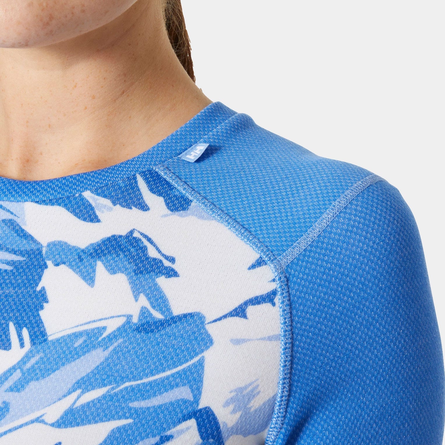 Women’s LIFA® Merino Midweight Graphic Long-Sleeve Crew Base Layer
