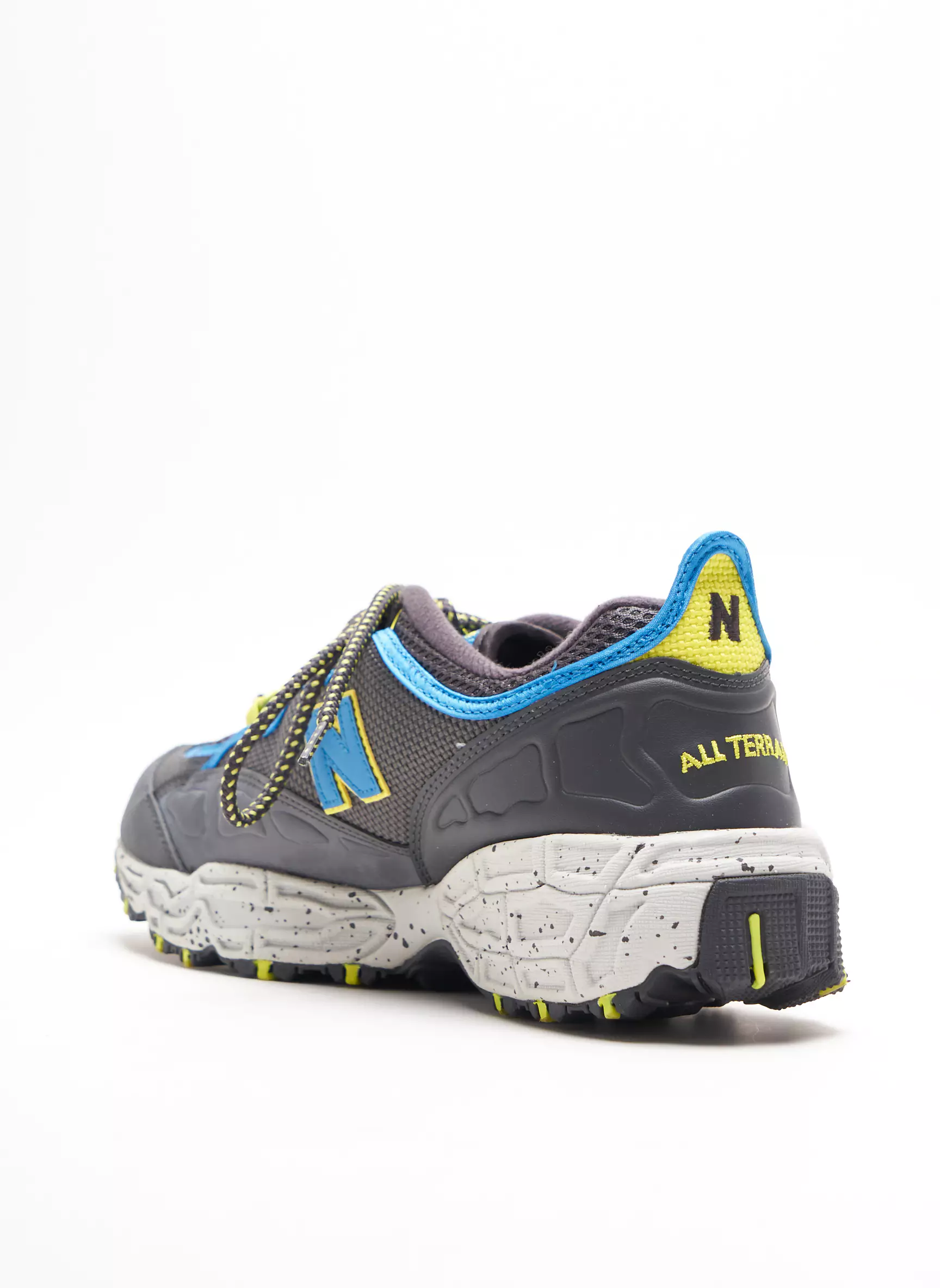 New Balance Baskets Homme couleur gris