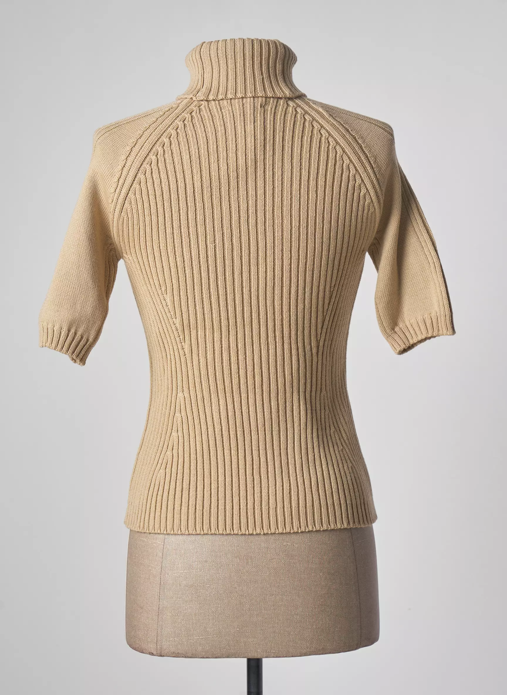 Stefan Green Cols Roules Femme couleur beige