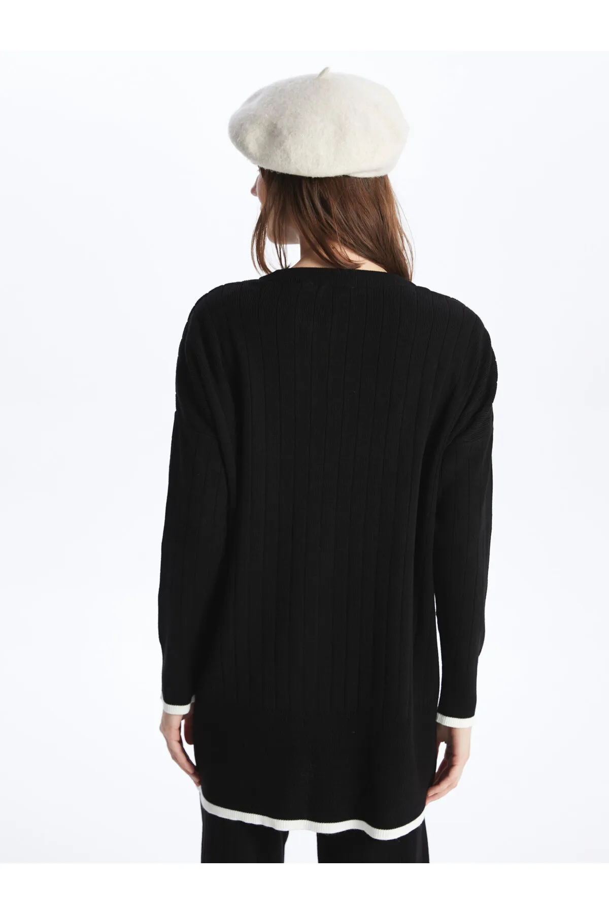 LC Waikiki  Einfarbige, langärmlige Oversize-Stricktunika für Damen mit Rundhalsausschnitt