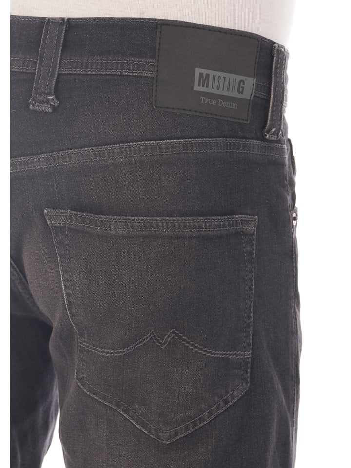 Mustang Jeans Oregon tapered in Schwarz günstig kaufen