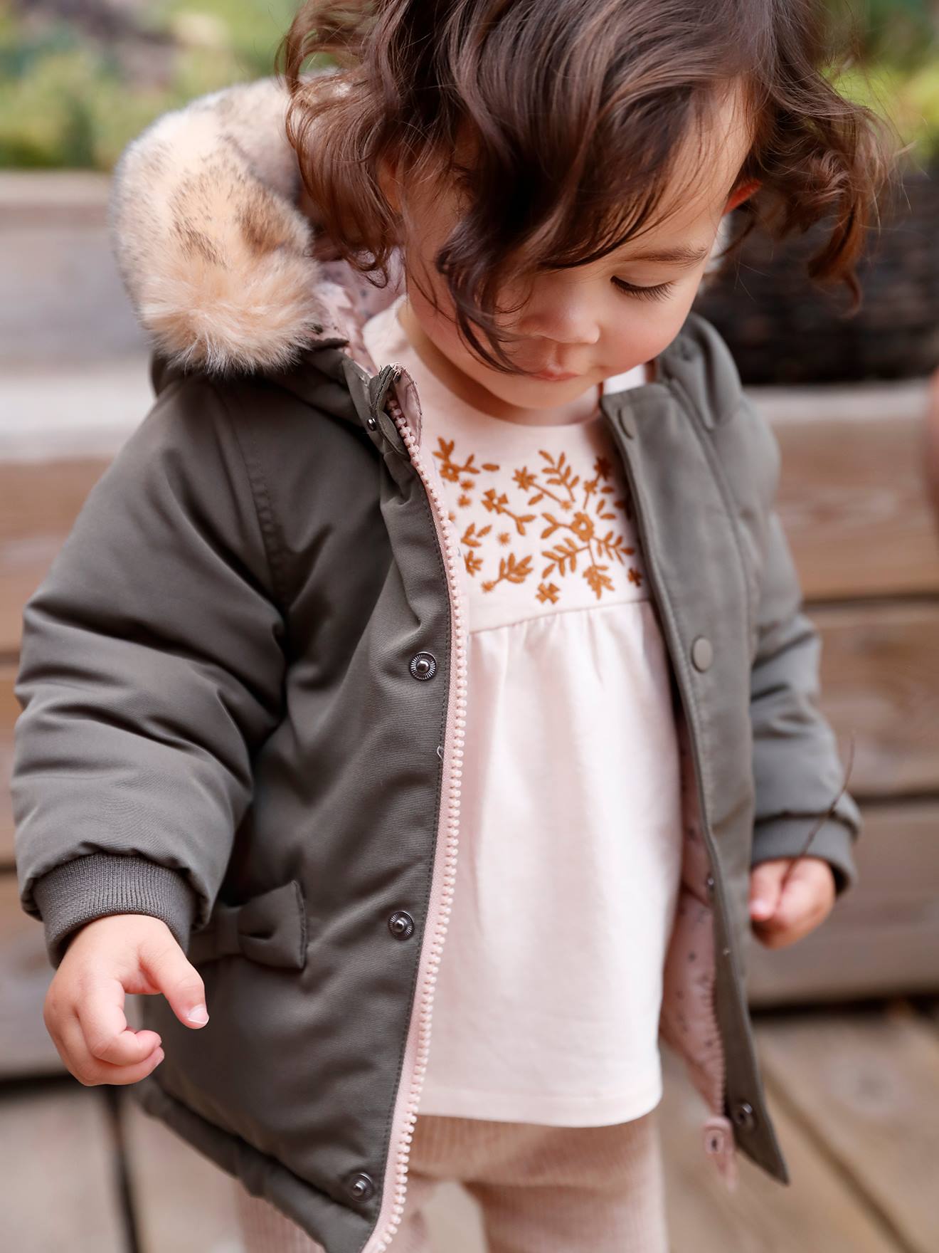 Vertbaudet Wendbare Baby Jacke mit Kapuze, Wattierung Recycling-Polyester - khaki