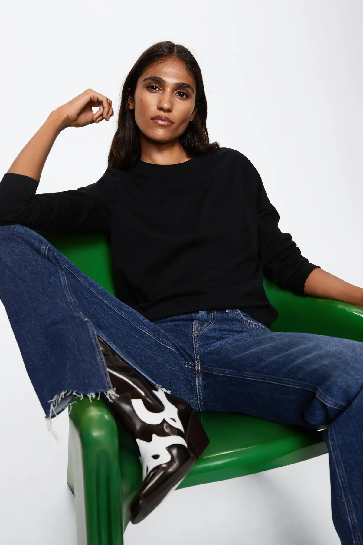 MANGO  37035133 T-Shirts Schwarz