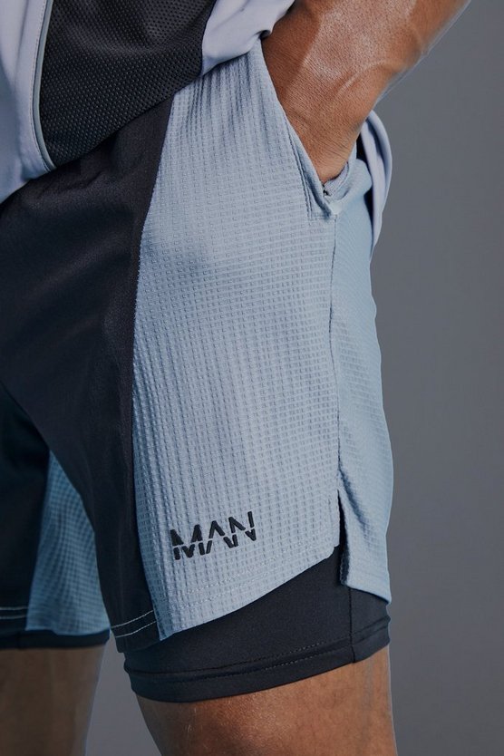 Man Active Colorblock 2-in-1 Shorts