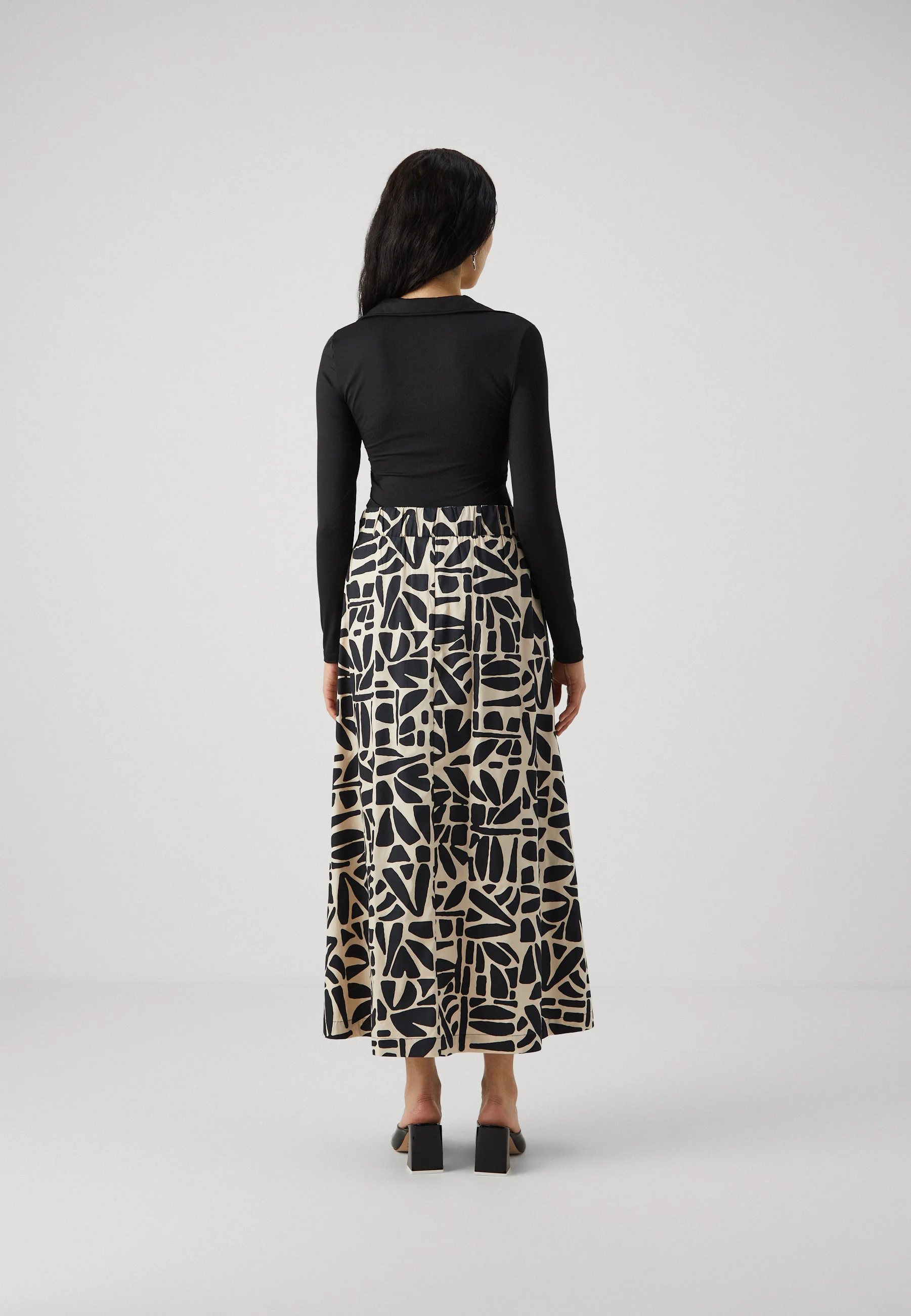 ONLY Tall ONLTOMIA BERRY FALDA LARGA CON ESTAMPADO - Falda plisada