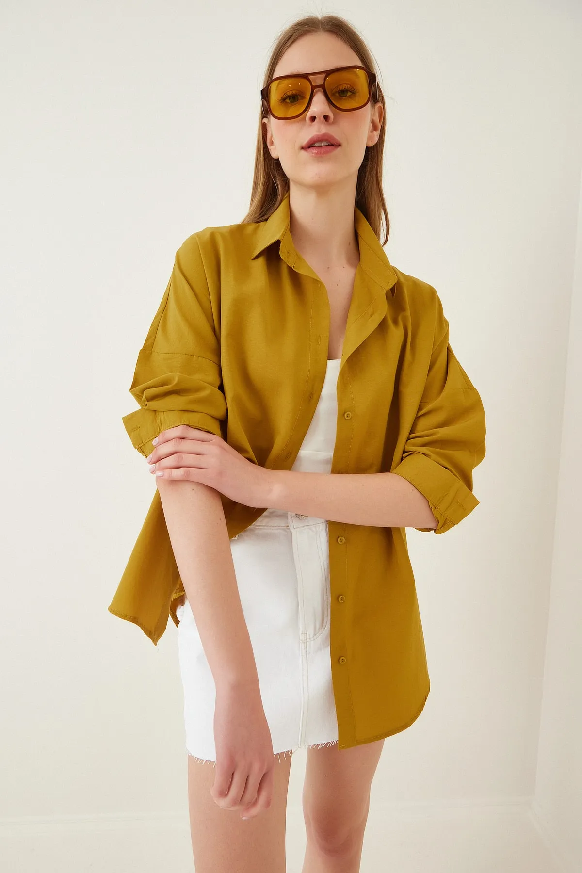 Happiness İstanbul  Senfgelbes, langes Basic-Shirt für Damen in Übergröße DD00842