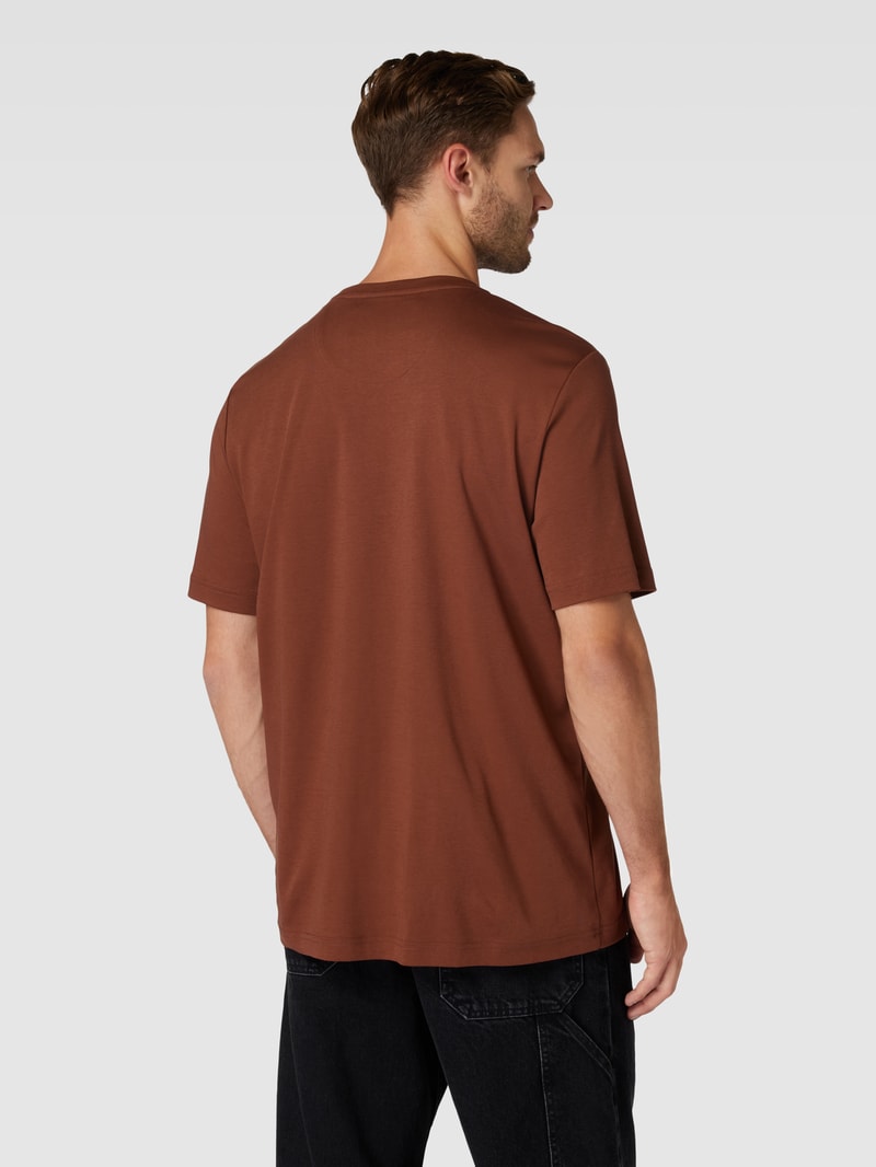 T-Shirt mit Label-Detail Modell 'Tantro' in cognac