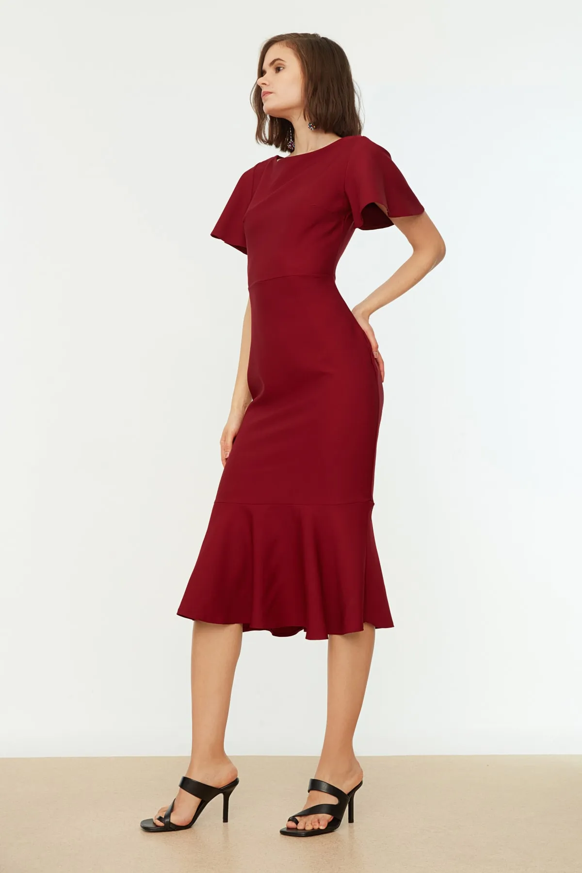 Trendyol Collection  Weinrotes Volant-Midi-Webkleid TWOSS20EL1342