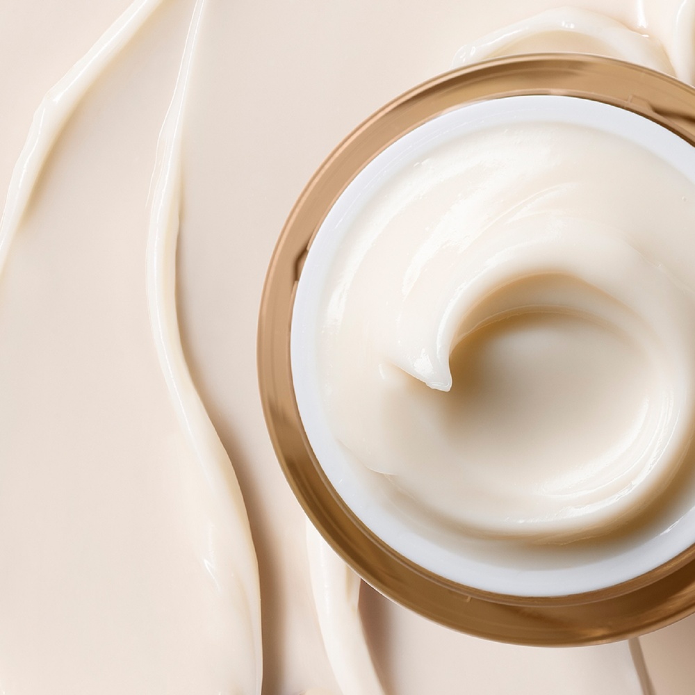 Estée Lauder Revitalizing Supreme Crème globale anti-âge pouvoir cellulaire SPF 15