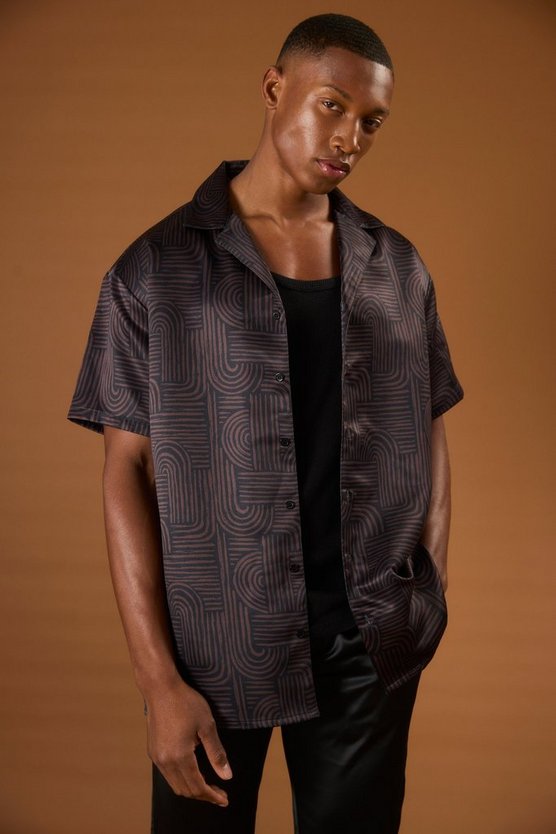 Kurzärmliges Oversize Satin-Hemd