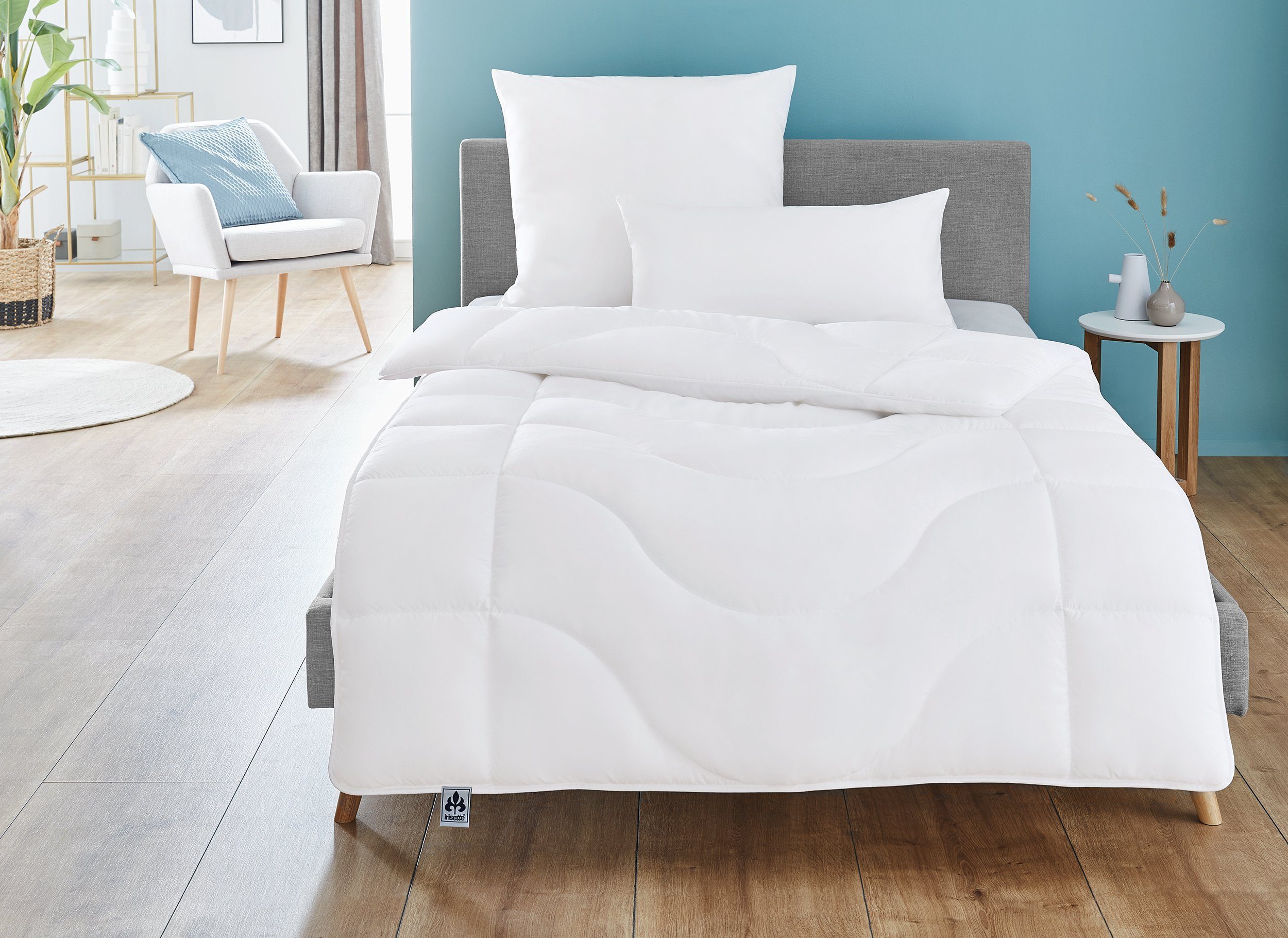 Microfaserbettdecke, Steppbett Micro Thermo, Irisette, Füllung: Markenhohlfaser irisette®, Bezug: soft und anschmiegsam, waschbar bis 60°C, produziert nach deutschem Qualitätsstandard