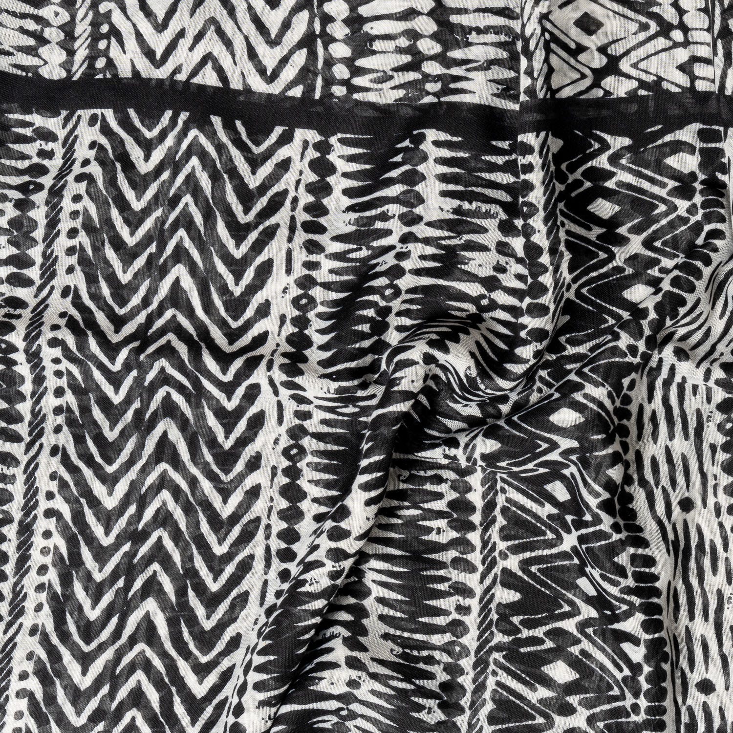 Foulard noir et blanc