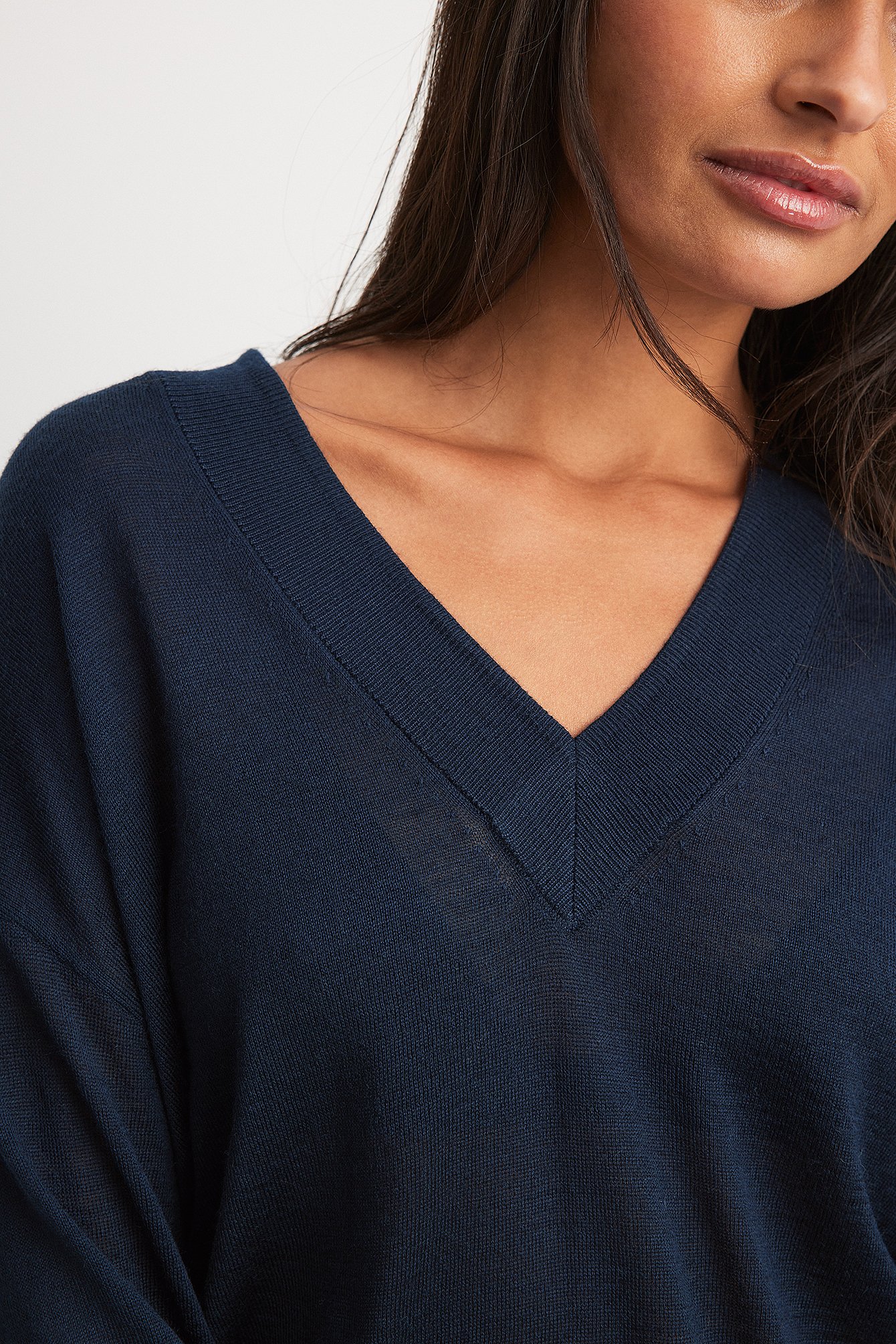 Oversize-Strickpullover mit V-Ausschnitt aus Wollmischung