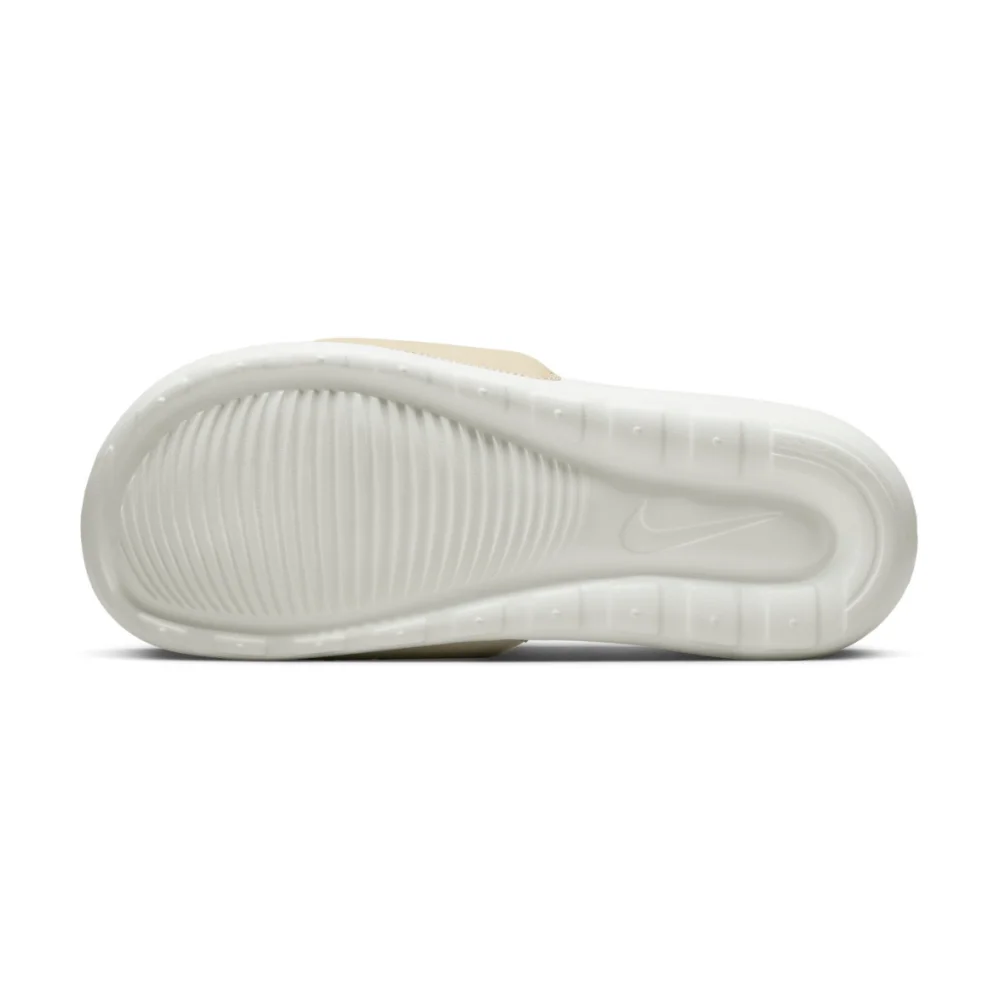Nike Victori One W CN9677-108 / braun