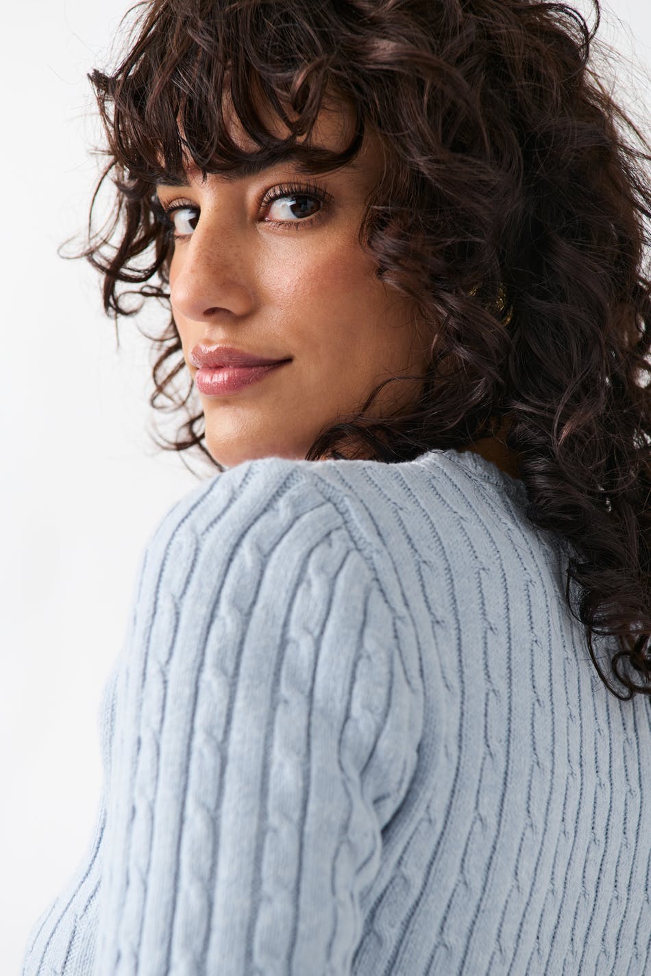 Knitted cable top