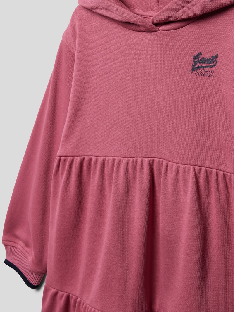 Kleid im Stufen-Look in rosé