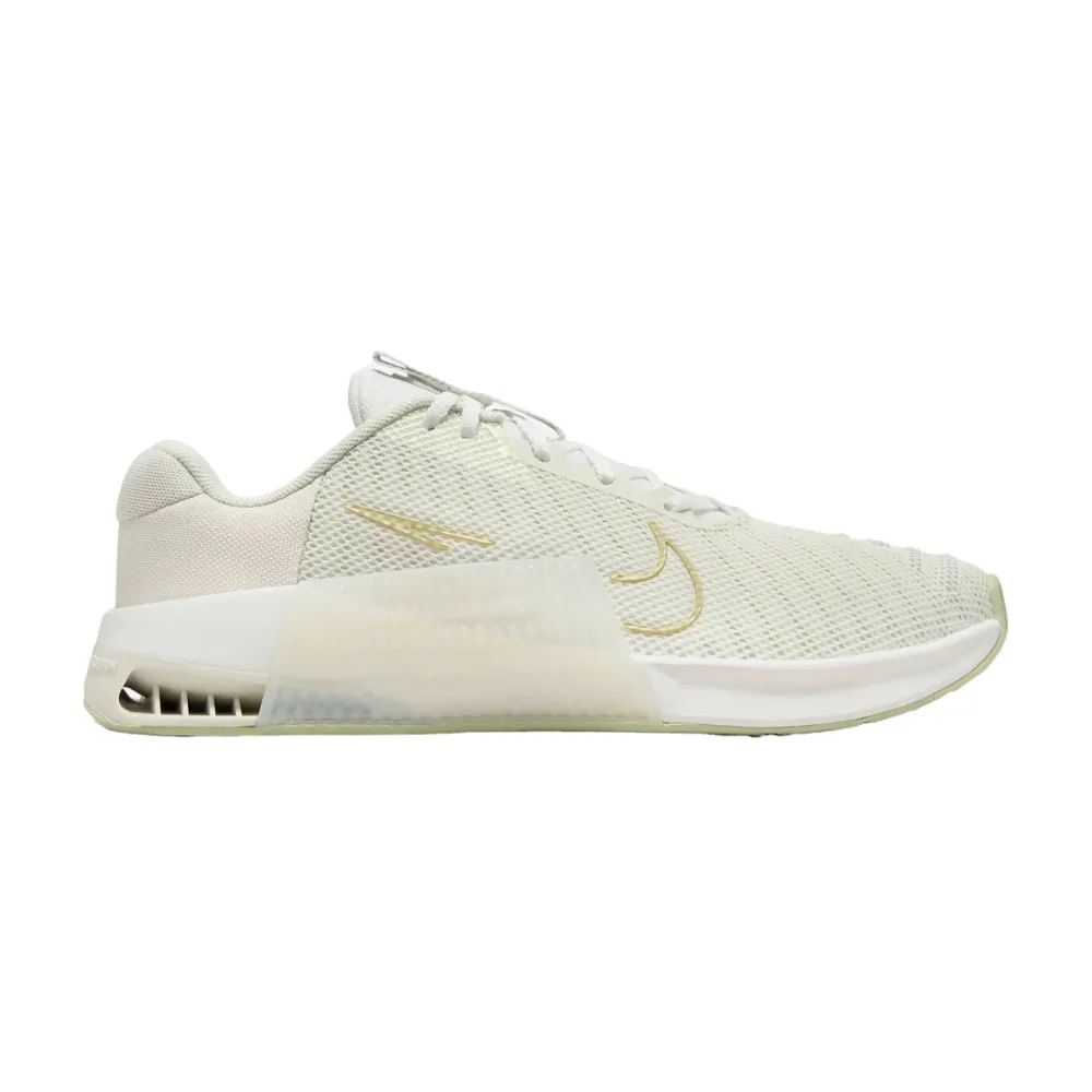 Nike Metcon 9 Premium FJ1571-001 / weiss