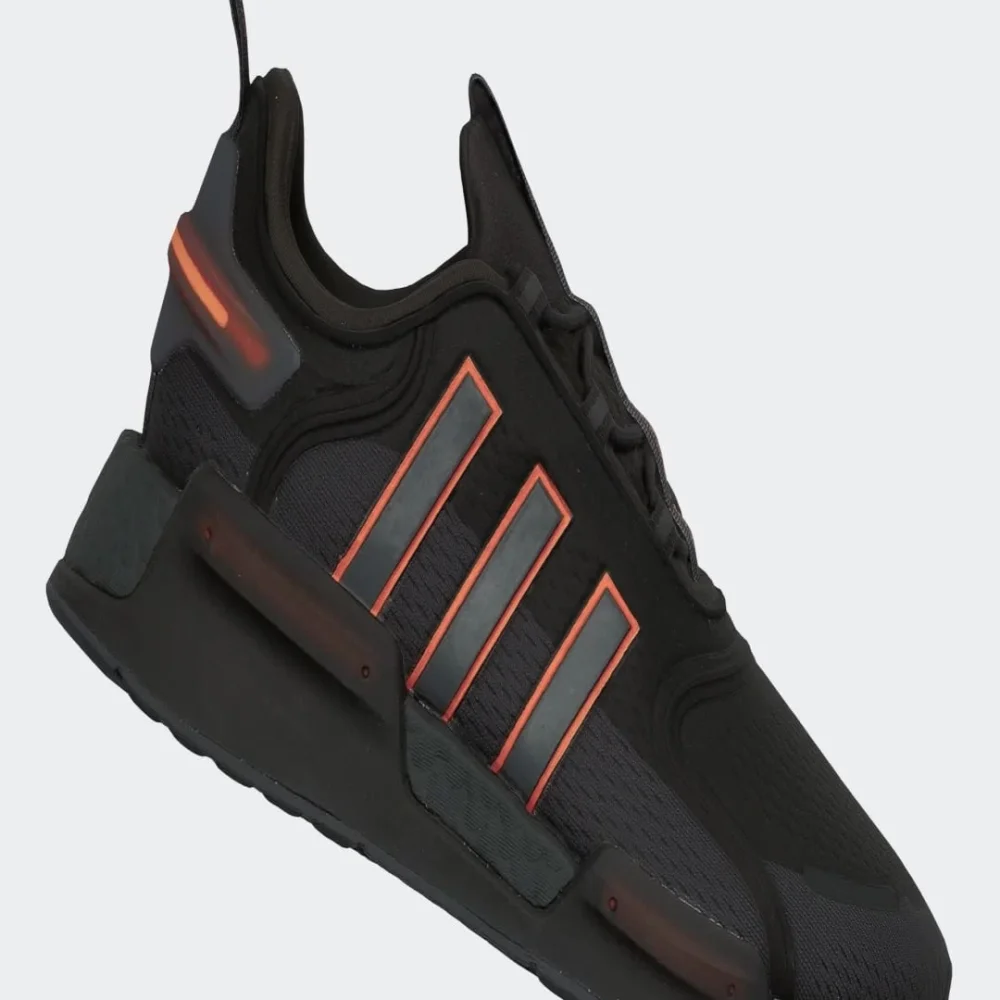 adidas NMD V3 FZ6497 / grau