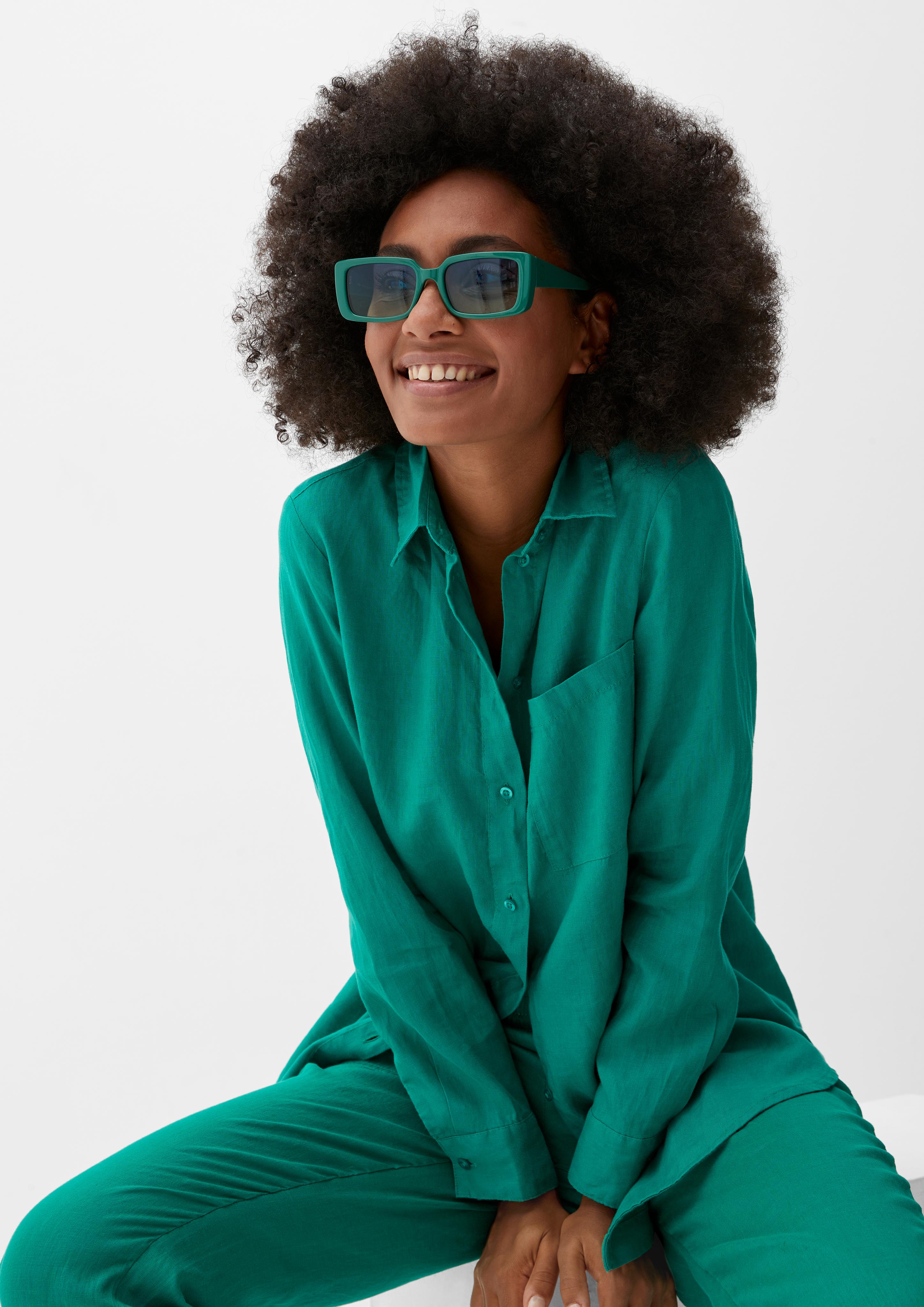 Kantige Sonnenbrille mit breiter Fassung  6008491-500