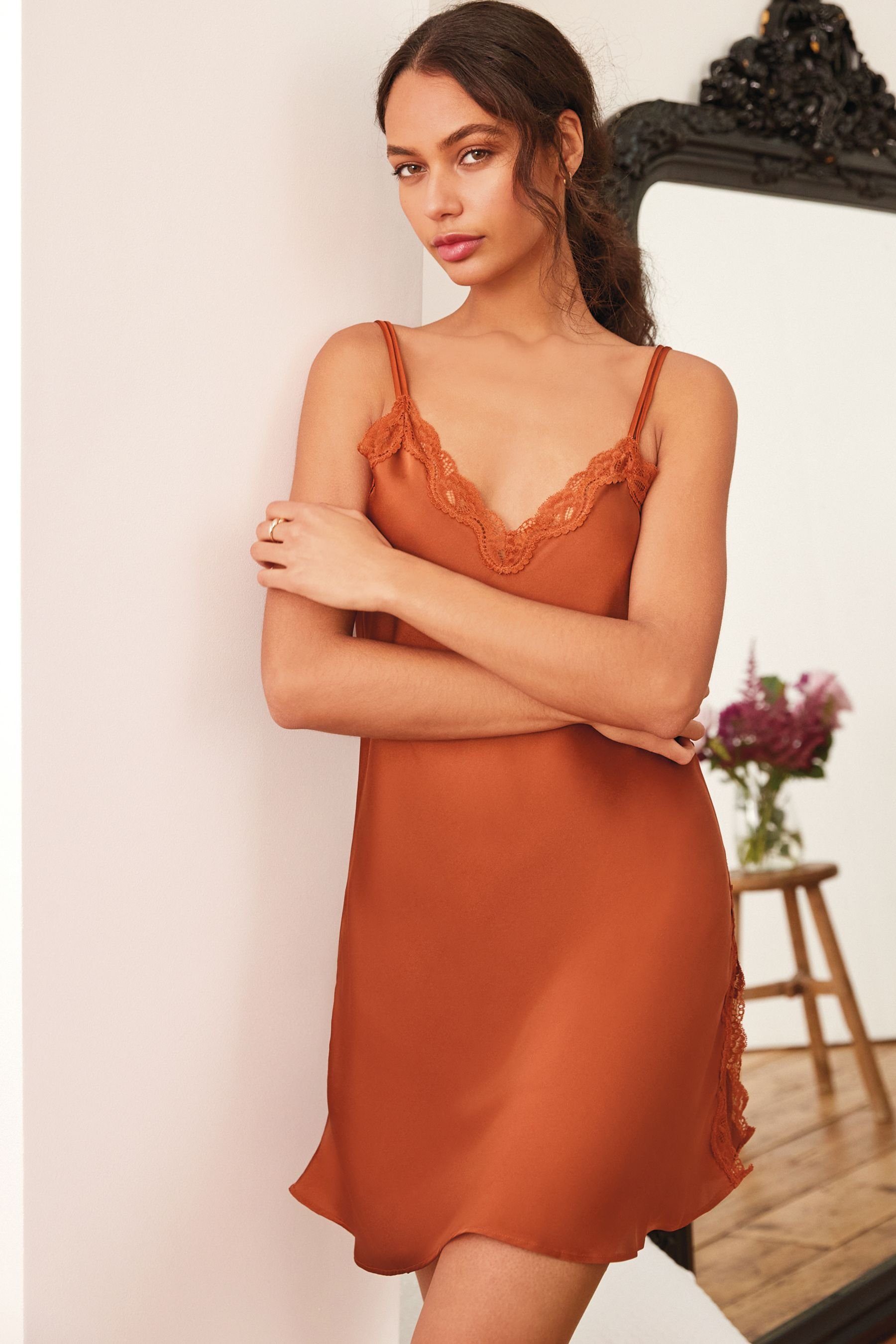 Next Unterkleid Kurzes Spitzenunterkleid (1-tlg)