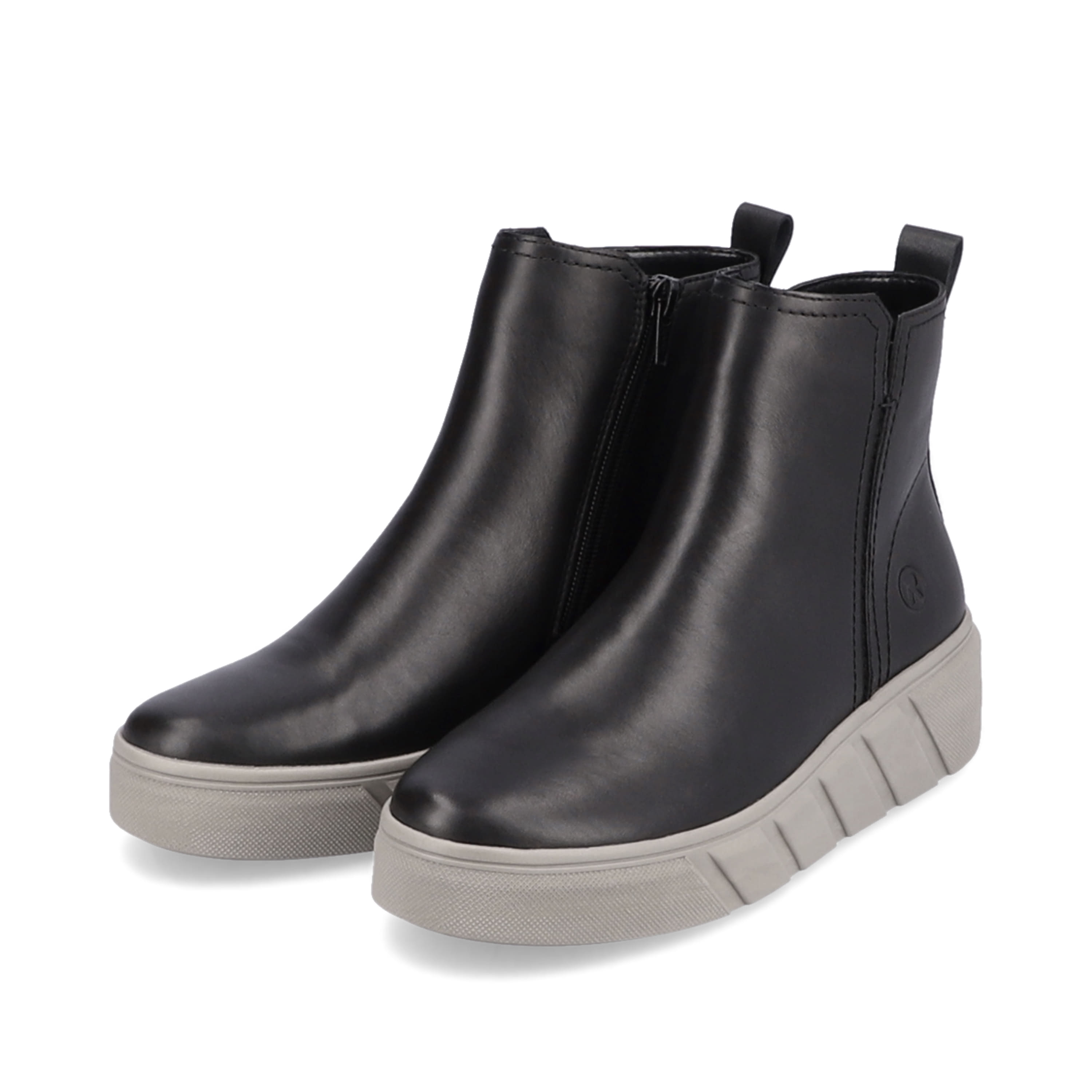 Rieker Damen Kurzstiefel deep black