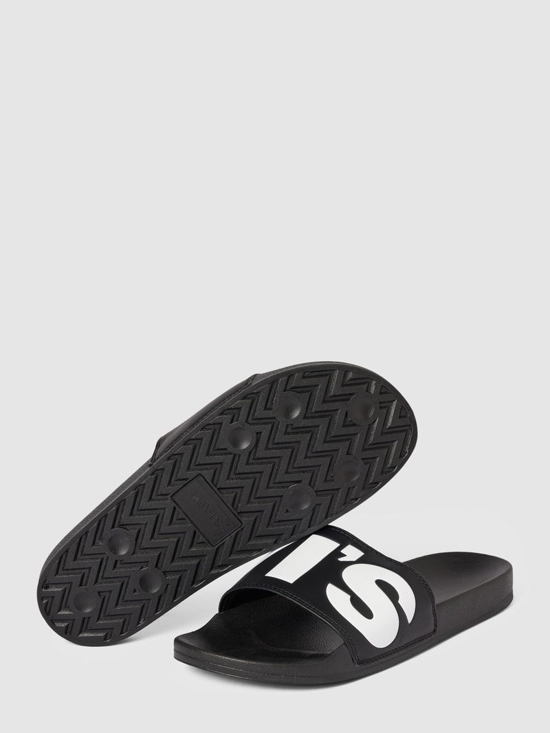 Slides mit Label-Print Modell 'JUNE' in schwarz