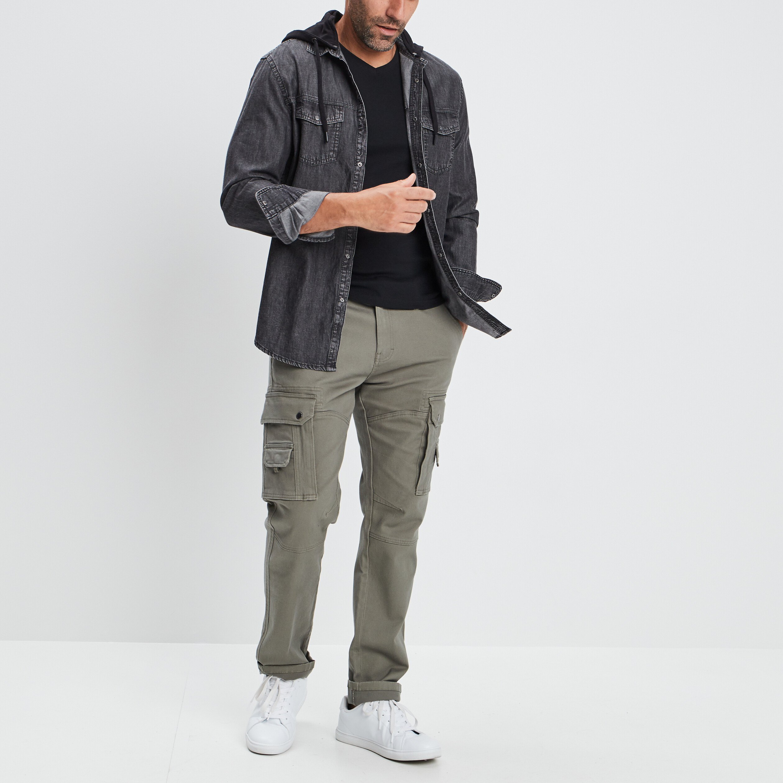 T-shirt manches courtes ajusté noir homme | La Halle