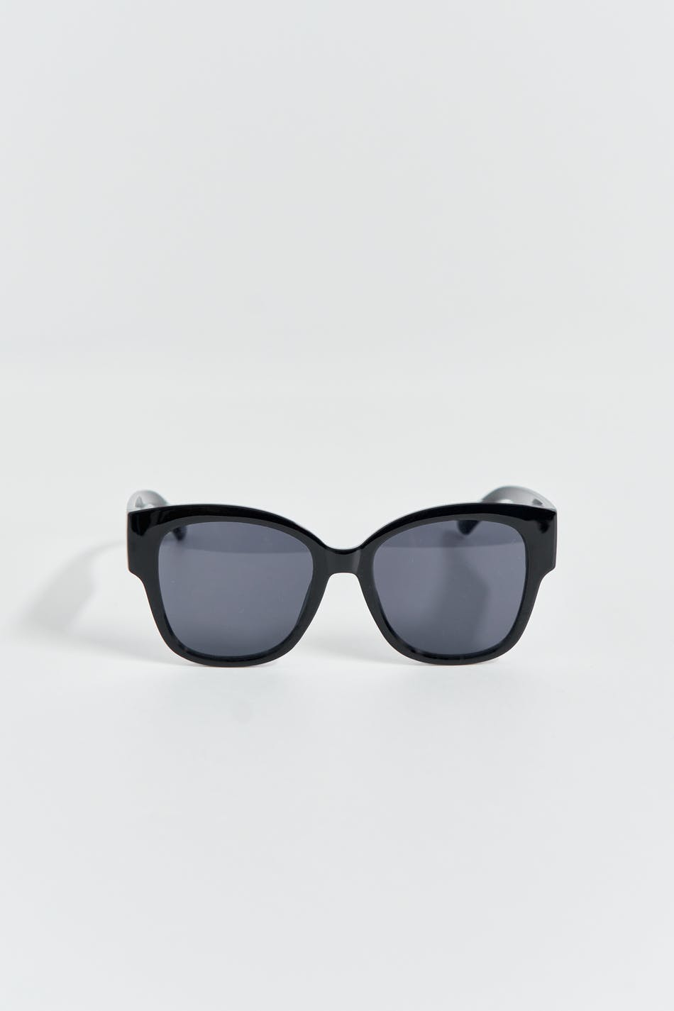 Oversized sunglasses